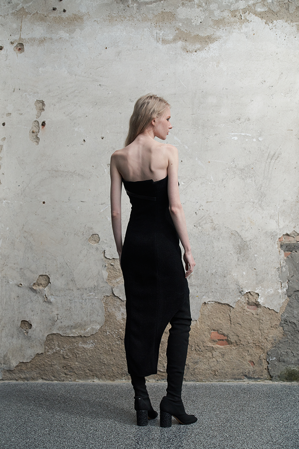 Ili Node Wool Slim Shaped Short Dress