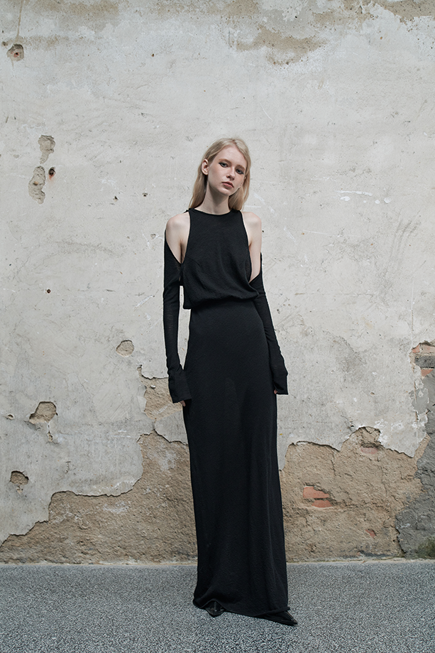 Ili Node Detachable Sleeve Off-Shoulder Wool Dress