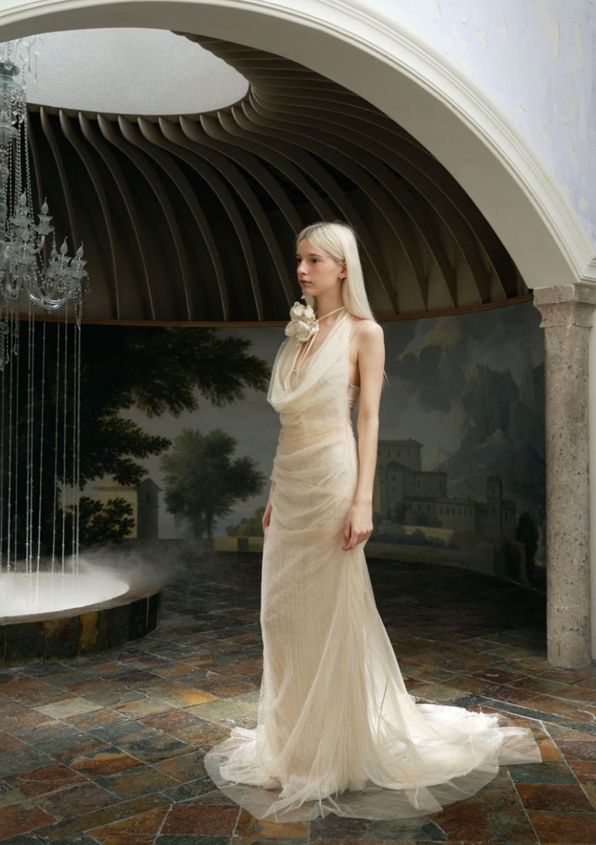 Xiangqiao Sheng SS24 White Dress with Flower