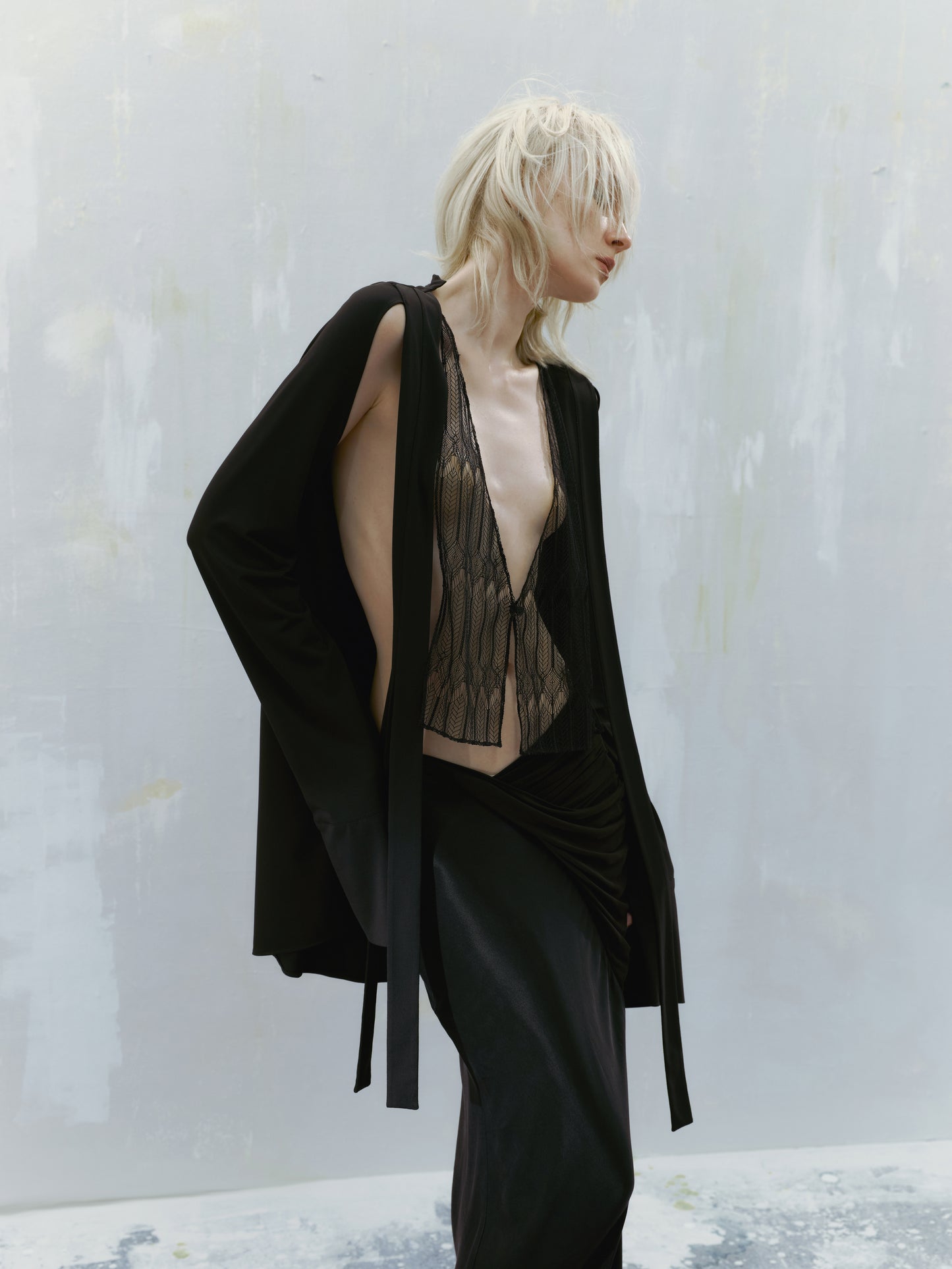 Ili Node SS24 Black Shirt with Lace Details