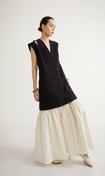 Jamproof Cut Out Vest with Cotton Hem