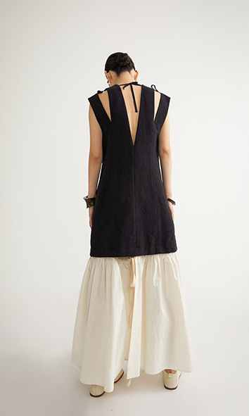 Jamproof Cut Out Vest with Cotton Hem