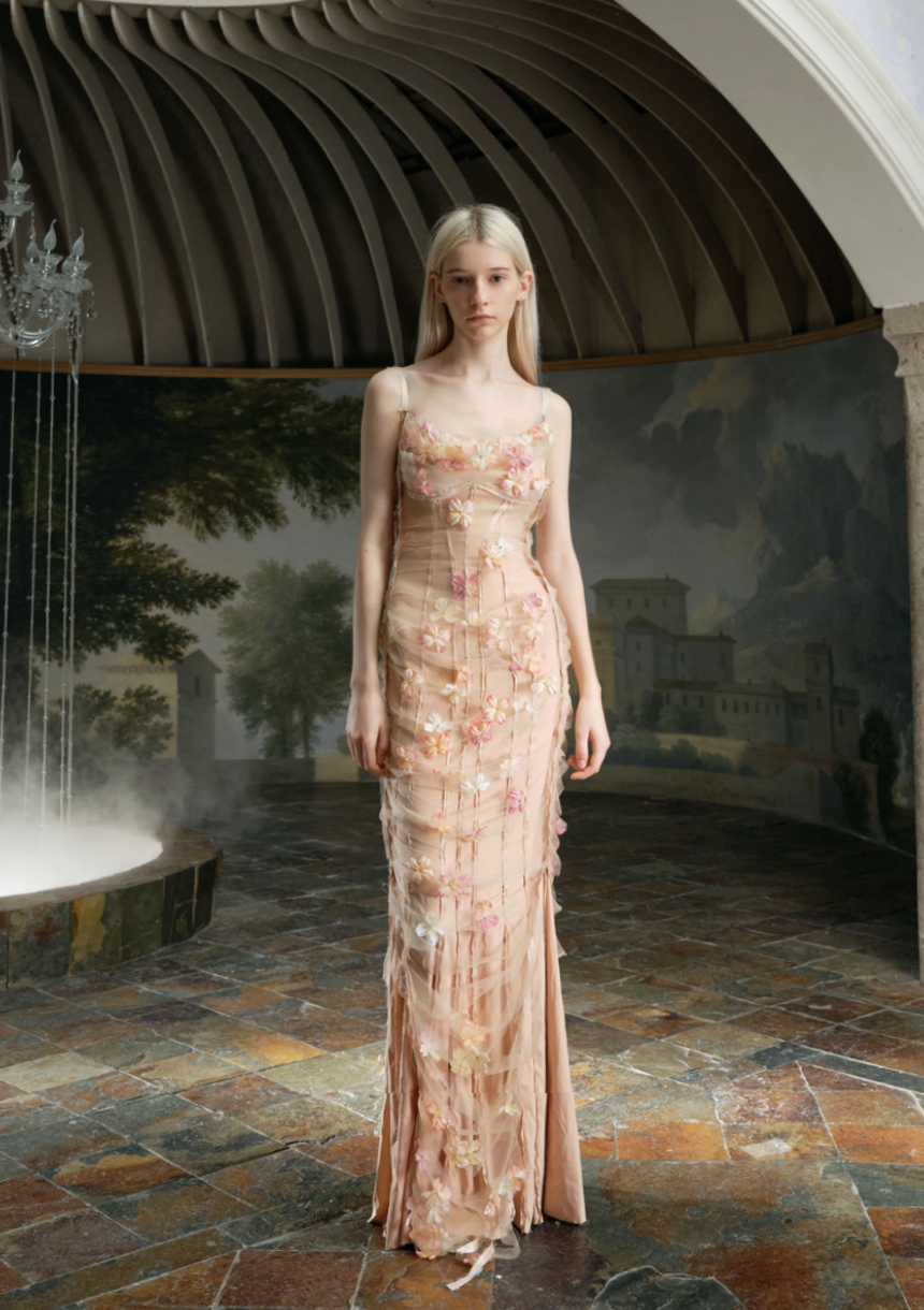 Xiangqiao Sheng SS24 Beige Flower Dress
