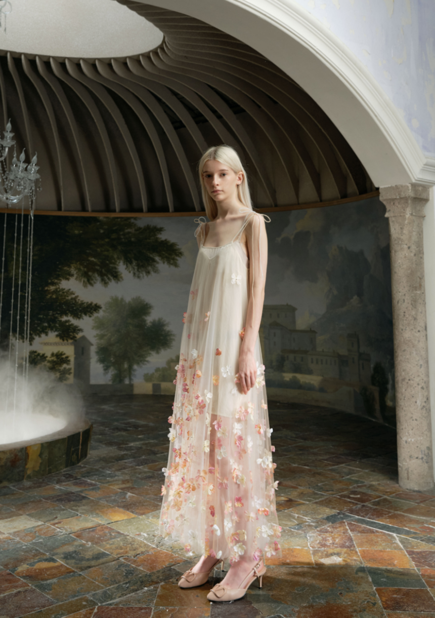 Xiangqiao Sheng SS24 White Dress with Pink Flowers