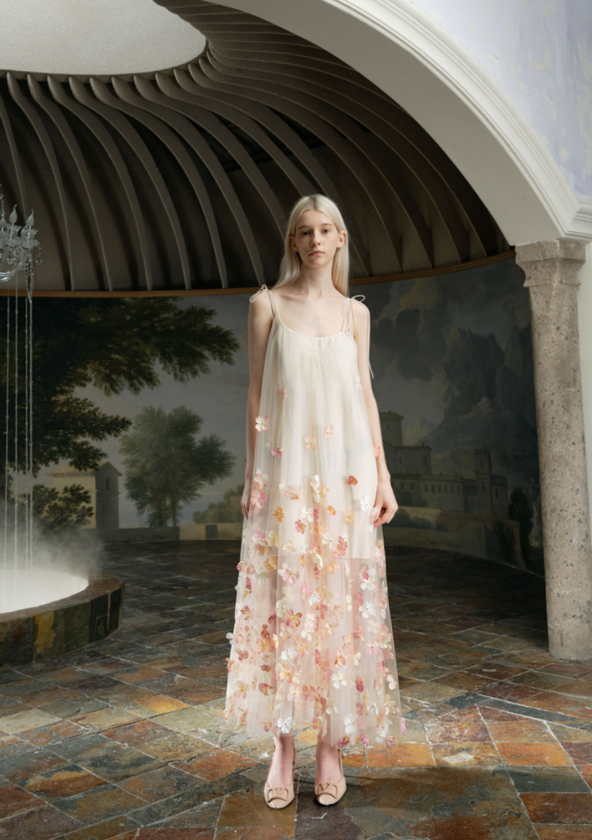 Xiangqiao Sheng SS24 White Dress with Pink Flowers
