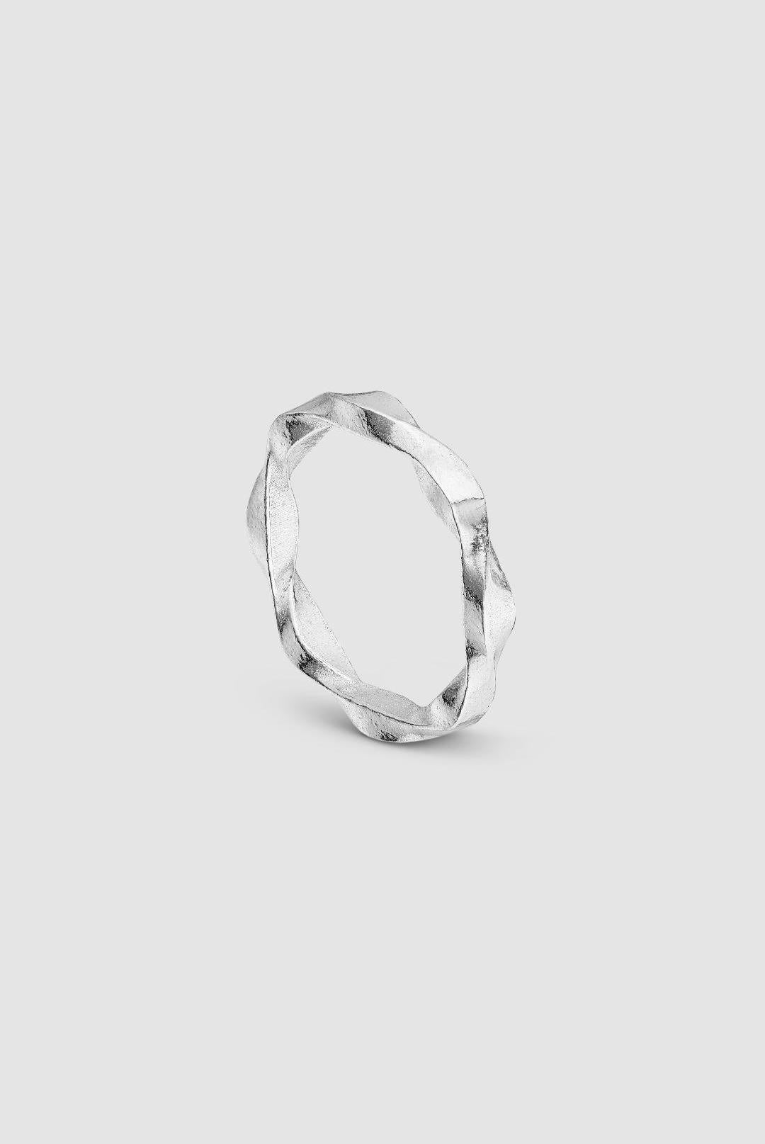 Aeolus Twister Ring